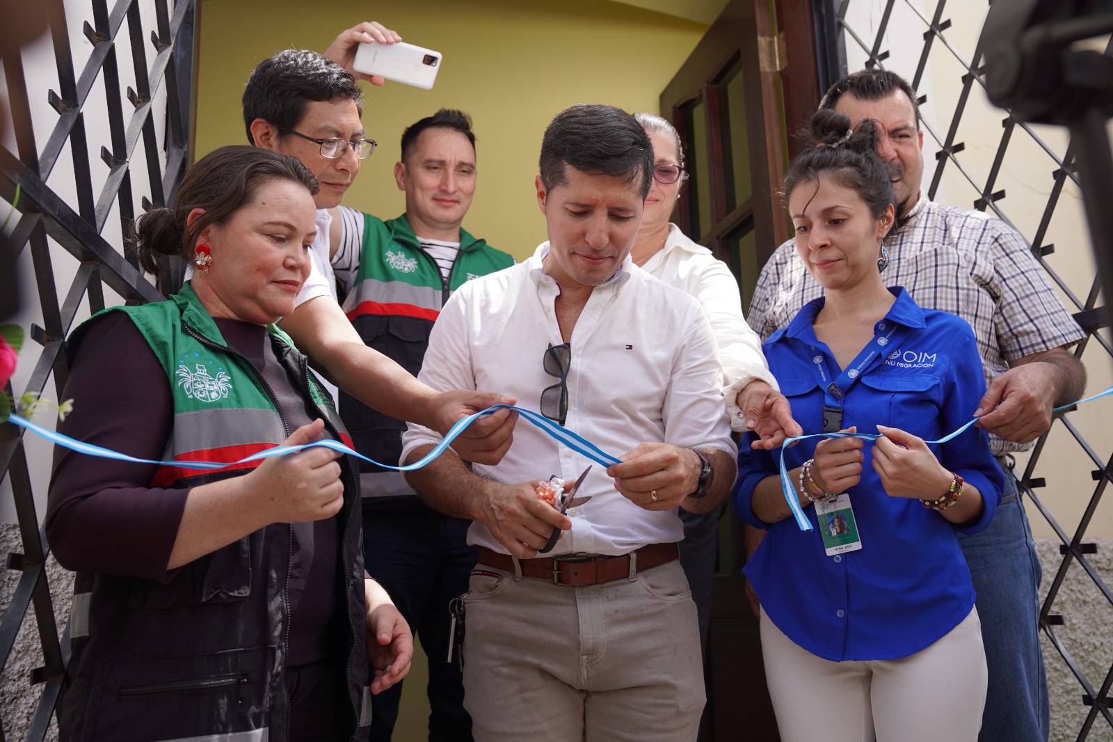 Se realiza reunión para la socialización de la construcción de una morgue judicial en Roatán