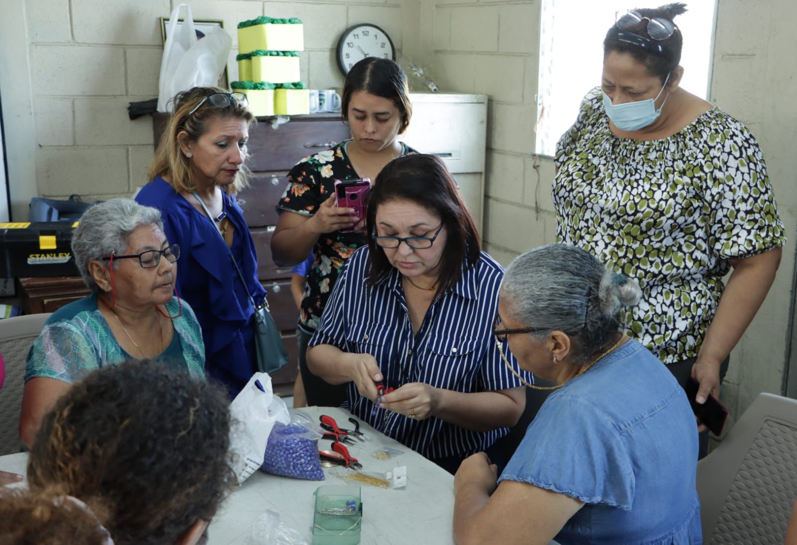 Secretario de Defensa visita las  Islas del Cine